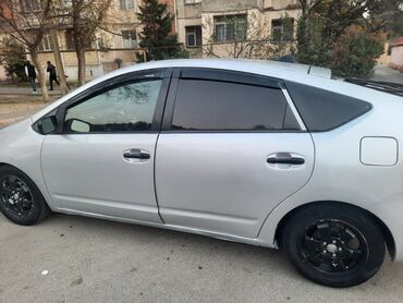 Nəqliyyat vasitəsinin icarəsi: Günlük, Toyota, Depozitlə, Qalmaq şərti ilə -da lalafo.az — 5 Nəqliyyat vasitəsinin icarəsi: Günlük, Toyota, Depozitlə, Qalmaq şərti ilə — 5