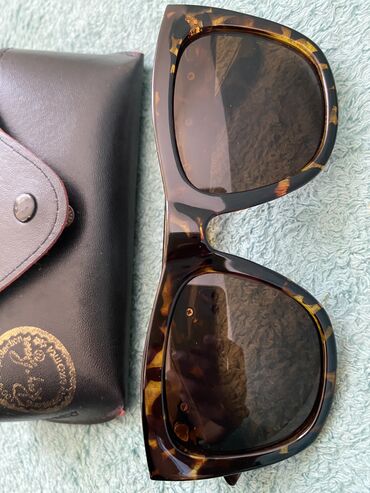 Eynəklər: Gün eynəyi, Ray-Ban, İşlənmiş