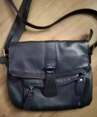 xyz torbe zenske: Shoulder bag