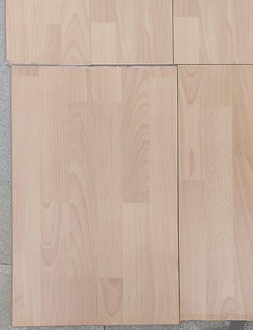 laminat satilir: Laminat satılır. 13 kvadratdı. 60 manat — 2