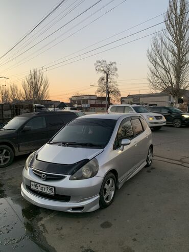 x5 запчасти f 15 фары: Honda Fit: 2003 г., 1.3 л, Вариатор, Бензин, Хэтчбэк