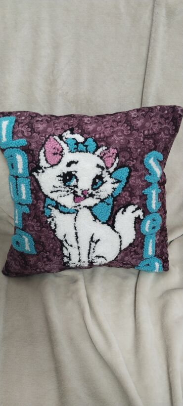 piksla sa filterom: Throw pillow, 40x40, color - Purple