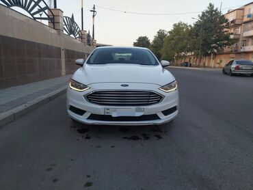Ford: Ford Fusion: 2 l | 2017 il 128000 km Sedan — 4