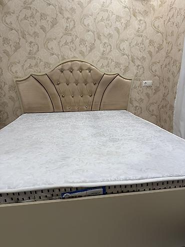 Yataq otağı dəsti Tərkib: - Geniş ikinəfərlik çarpayı: yumşaq başlıq lalafo.az -da Yataq otağı dəsti Tərkib: - Geniş ikinəfərlik çarpayı: yumşaq başlıq