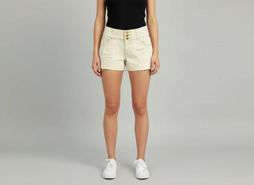 ccc sandały z frędzlami: Shorts for women, size S