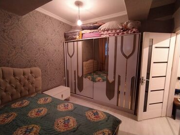 gencede telebeler ucun kiraye evler: Xırdalanda aaffparkin yaxınlığında yerləşir bina evi full əşyalı ailə