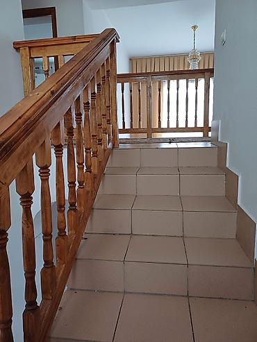 Продажа домов: Дом, 200 м², 9 комнат, Собственник — 16