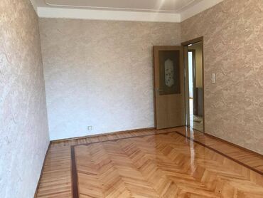kirayə evlər köhnə günəşli: Bakı, Köhnə Günəşli, 3 otaqlı, Köhnə tikili, m. Əhmədli, 80 kv. m