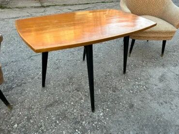 Stilske garniture: Retro koktel fotelje i stočić 🪑✨ Retro koktel fotelje i stočić iz — 6