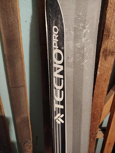 Oprema za skijanje: Alpske skije i pancerice – set - Skije: TECNO Pro, s integralnim — 1