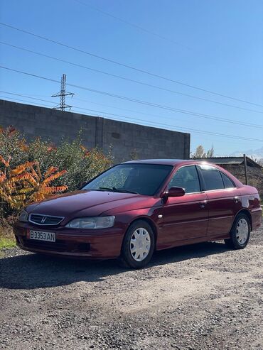 хонда аккорд 1999: Honda Accord: 2001 г., 2 л, Механика, Газ, Седан