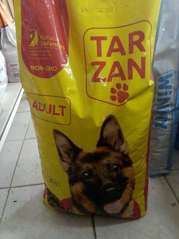 it ucun bit dermani: Tarzan Adult itlər üçün quru yem, 15 kq-lıq qablaşdırmada. Tərkibində