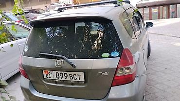 kia carneval: Honda Fit: 2003 г., 1.5 л, Автомат, Бензин, Хэтчбэк — 3