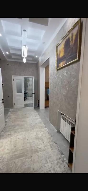 Продажа коттеджей и домов: Продается двухэтажный жилой дом с придомовой территорией и удобным — 32