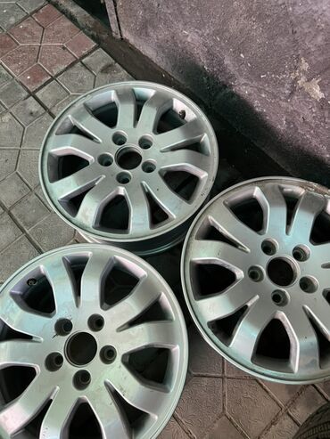 купить диски для машины: Литые Диски R 16 Honda, Комплект, отверстий - 5, Новый