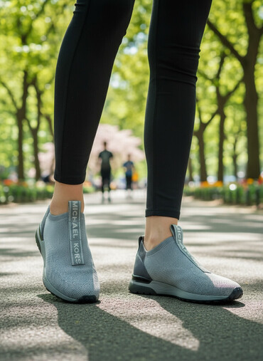 Women's Sneakers and athletic shoes: 38 — 1