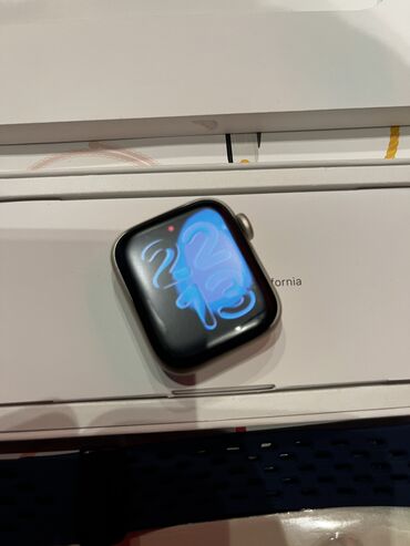 Apple Watch: Продается Apple Watch SE 40 мм✨✨ второго поколения почти новая✅✅ — 2