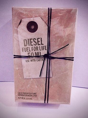 Vitaminlər və BAƏ: Diesel "Fuel for Life" ətir suyu 50 ml şüşə qablaşdırmada təqdim