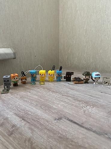 funko: Коллекция мини-фигурок и брелоков в стиле пиксель-арт. Kinder joy — 3