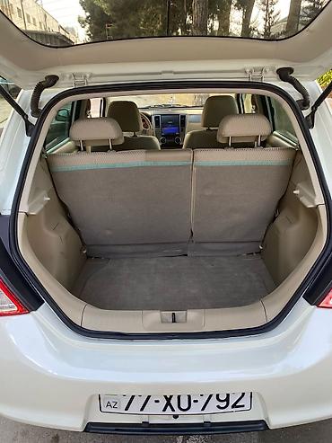 acar pult: Nissan Tiida: 1.5 l | 2012 il Hetçbek — 3