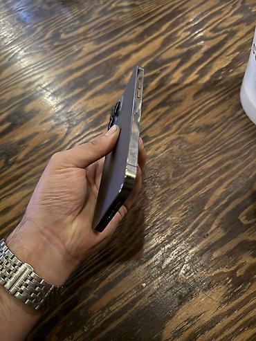 iphon 14: В идеальном состоянии. Ничего не лагает и не глючит, всё работает. Всё — 2