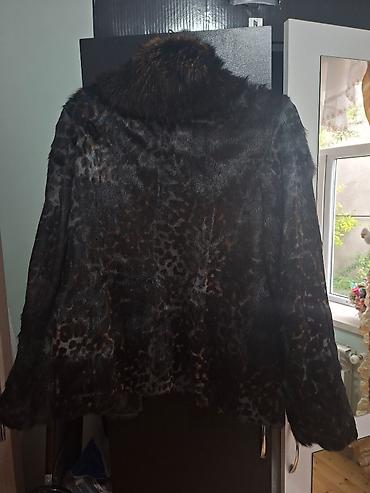 kiwi geyimi: 🧥 5 TƏBI KÜRKLÜK SATILIR 🧥 1. Material: — Enot Ölçü: — 38-40 Qiymət — 9