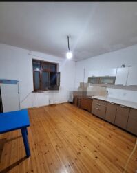 Uzunmüddətli kirayə evlər: 82 kv. m, 3 otaqlı — 2