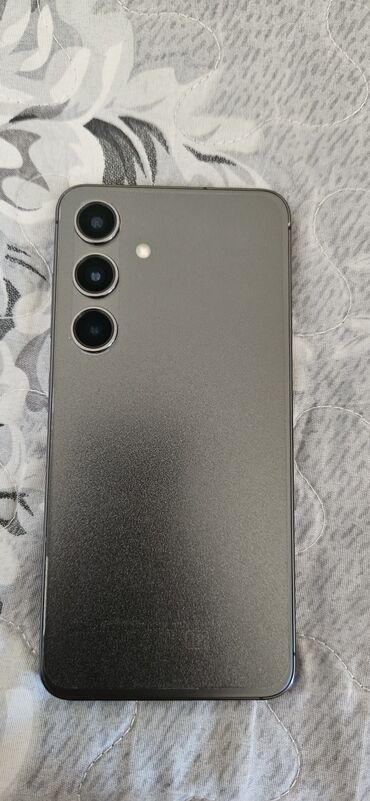 samsung core 2 qiymeti: Samsung Galaxy S24, цвет - Черный