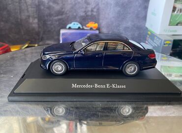 Avtomobil modelləri: Коллекционная модель Mercedes-Benz E-Class Elegance W212 blue — 10