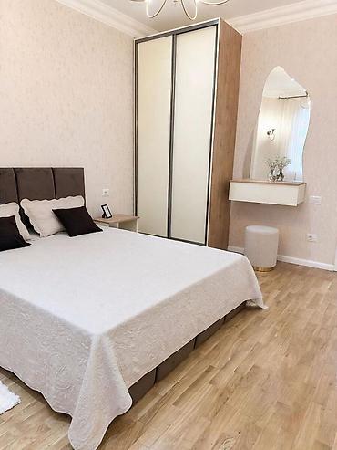 bakida menzil: 2 otaqlı, Yeni tikili, m. 8 Noyabr, 63 kv. m — 1