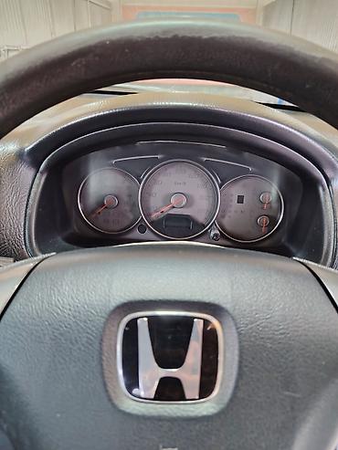 Продажа авто: Honda Stream: 2005 г., 2 л, Автомат, Бензин, Универсал — 8