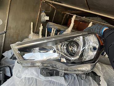 4 рунер: Продаю оригинальную фару Фара LED заводской Led фара не галоген — 4