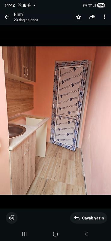1 комнатная квартира студия: 1 otaqlı kiçik yaşayış yeri (studiyaya yaxın plan) - Otaq: tək — 4
