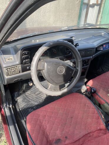 део спарк: Daewoo Nexia: 2008 г., 1.6 л, Механика, Бензин, Седан