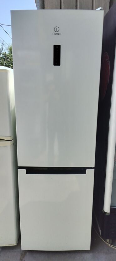 primadonna кофемашина: Муздаткыч Indesit, Колдонулган, Эки камералуу, De frost (тамчы), 60 * 180 * 60