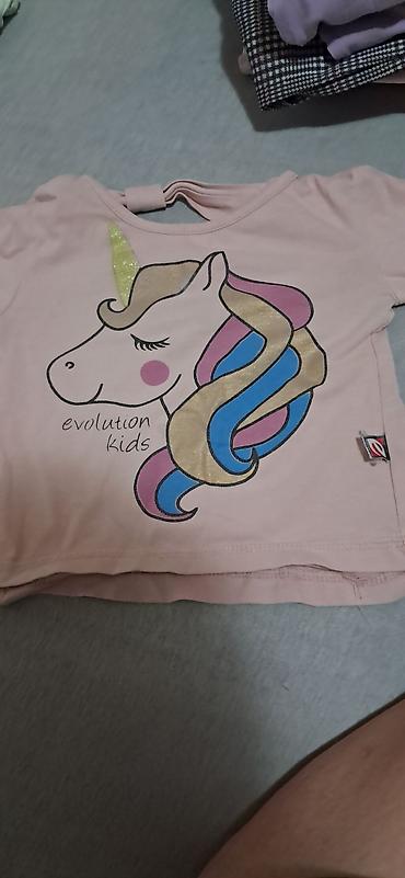 Paketi dečije odeće: Komplet dečijih majica i bodija za devojčice: - Siva bezrukavna — 13