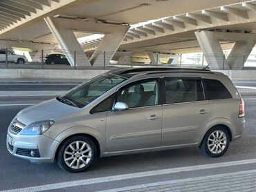opel zafira b: Opel Zafira: 1.9 l | 2006 il | 457000 km Van/Minivan