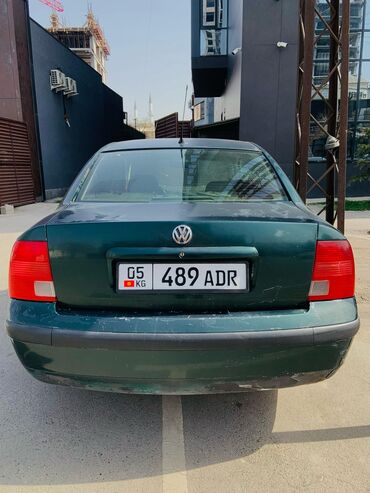 Volkswagen: Volkswagen Passat: 1997 г., 1.6 л, Механика, Бензин, Седан — 3