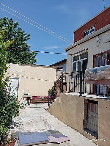 suraxan: Əmircan qəs. 3 otaqlı, 200 kv. m, Orta təmir — 4