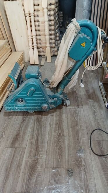 Polyonanlar, şlifovka maşınları: Yeni Şlifovka maşını Ünvandan götürmə