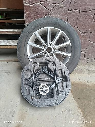 5 110: Комплект для запаски автомобиля: - Литой алюминиевый диск R16, 5 — 1