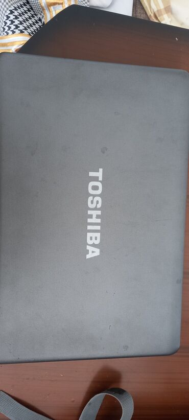 kompyuter alıram: İşlənmiş Toshiba, 12.3 ", AMD A4, 256 GB, Pulsuz çatdırılma