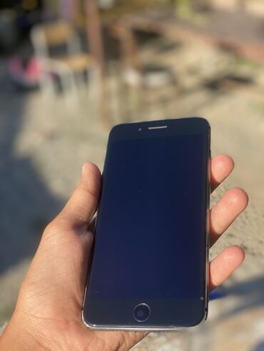 islenmis notebook satiram: IPhone 8 Plus, 64 GB, Qara, Barmaq izi