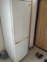 Ət çəkən maşınlar: İşlənmiş 2 qapılı Samsung Soyuducu Satılır, rəng - Ağ