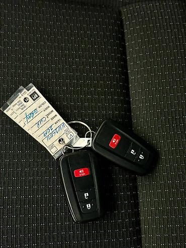 Toyota: Toyota C-HR: 2019 г., 2 л, Вариатор, Бензин, Кроссовер — 7