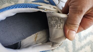 Другие товары для детей: Продаю детскую обувь б/у 33-34 размеры at lalafo.kg — 4 Другие товары для детей: Продаю детскую обувь б/у 33-34 размеры — 4