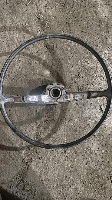islenmis acar desti: Sovet istehsalı klassik avtomobil sükanı - Material: metal karkas və — 1