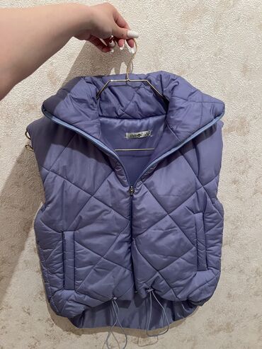 hollofayberli qadın gödəkçələri: Женская куртка S (EU 36), M (EU 38), цвет - Фиолетовый