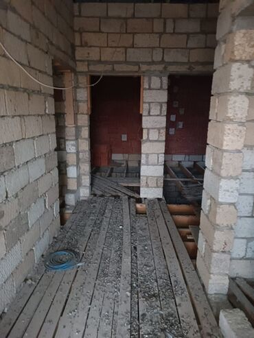 şamaxı rayonu: 4 otaqlı, 110 kv. m, Kredit yoxdur, Təmirsiz
