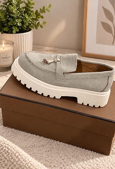 zamuj: Loro Piana loafer təmiz dəri nabuk - Rəng: açıq boz (suede effektli — 1